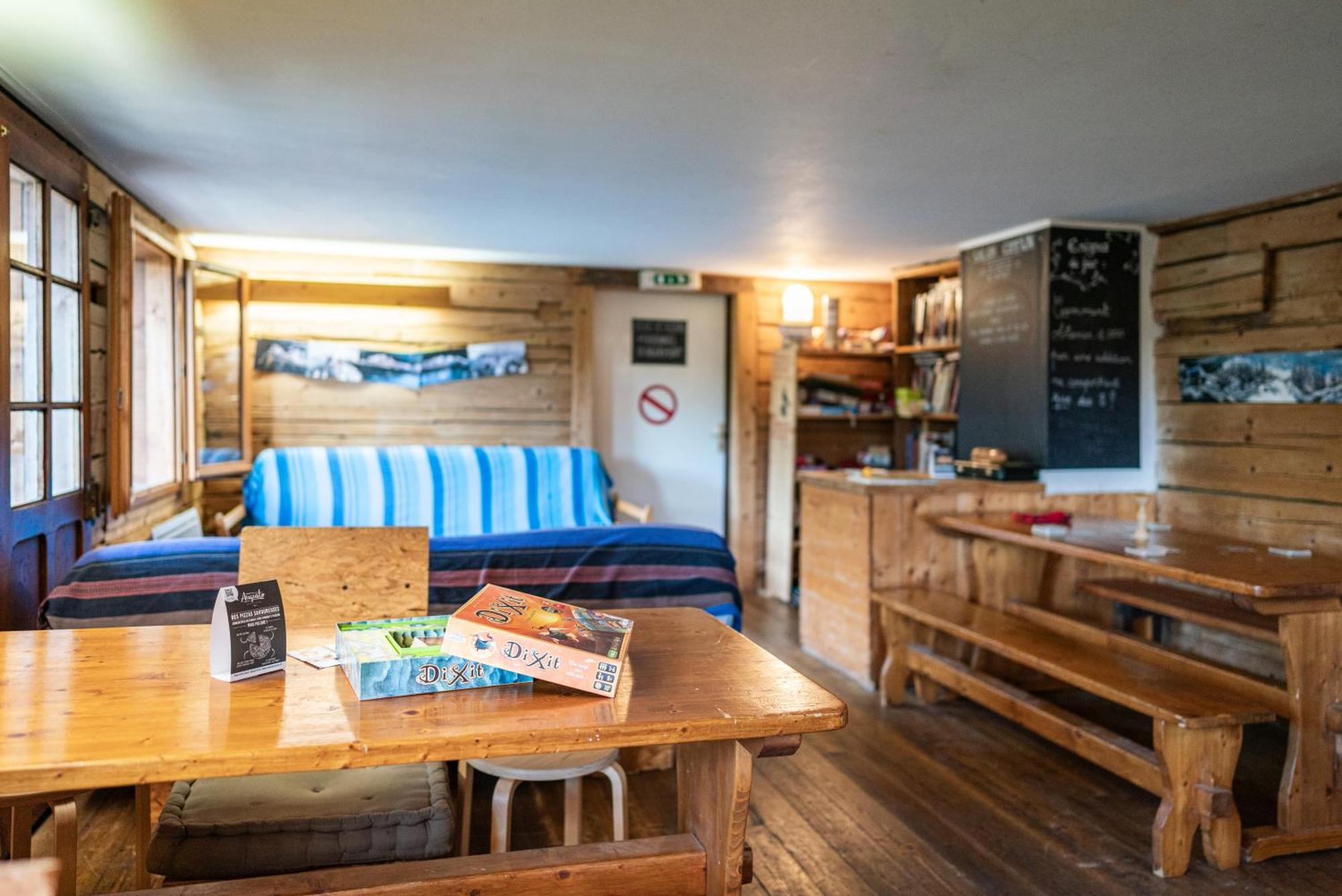 Auberge De Jeunesse Hi La Clusaz Eksteriør bilde