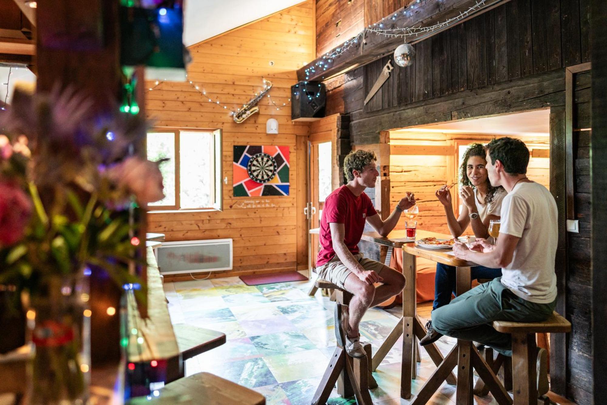 Auberge De Jeunesse Hi La Clusaz Eksteriør bilde