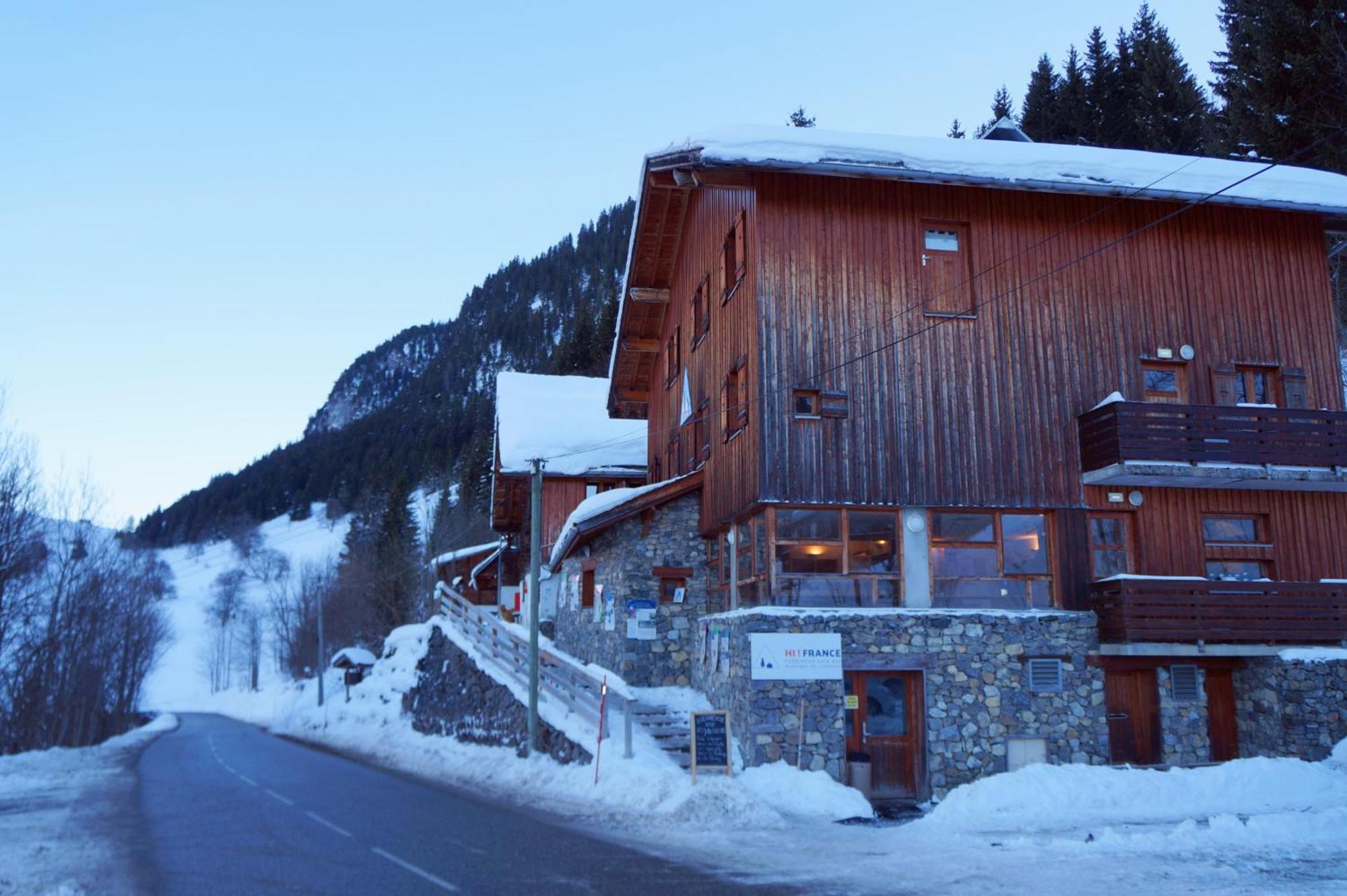Auberge De Jeunesse Hi La Clusaz Eksteriør bilde